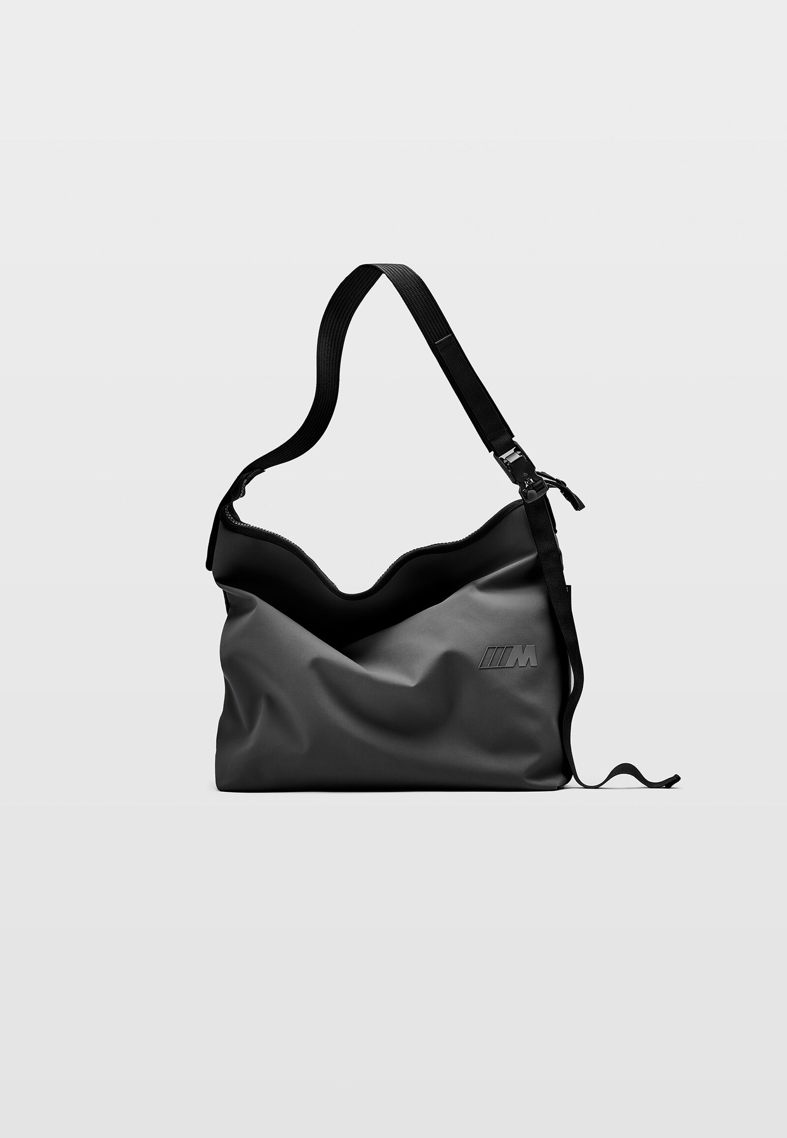 M SHOULDER BAG - hi-res