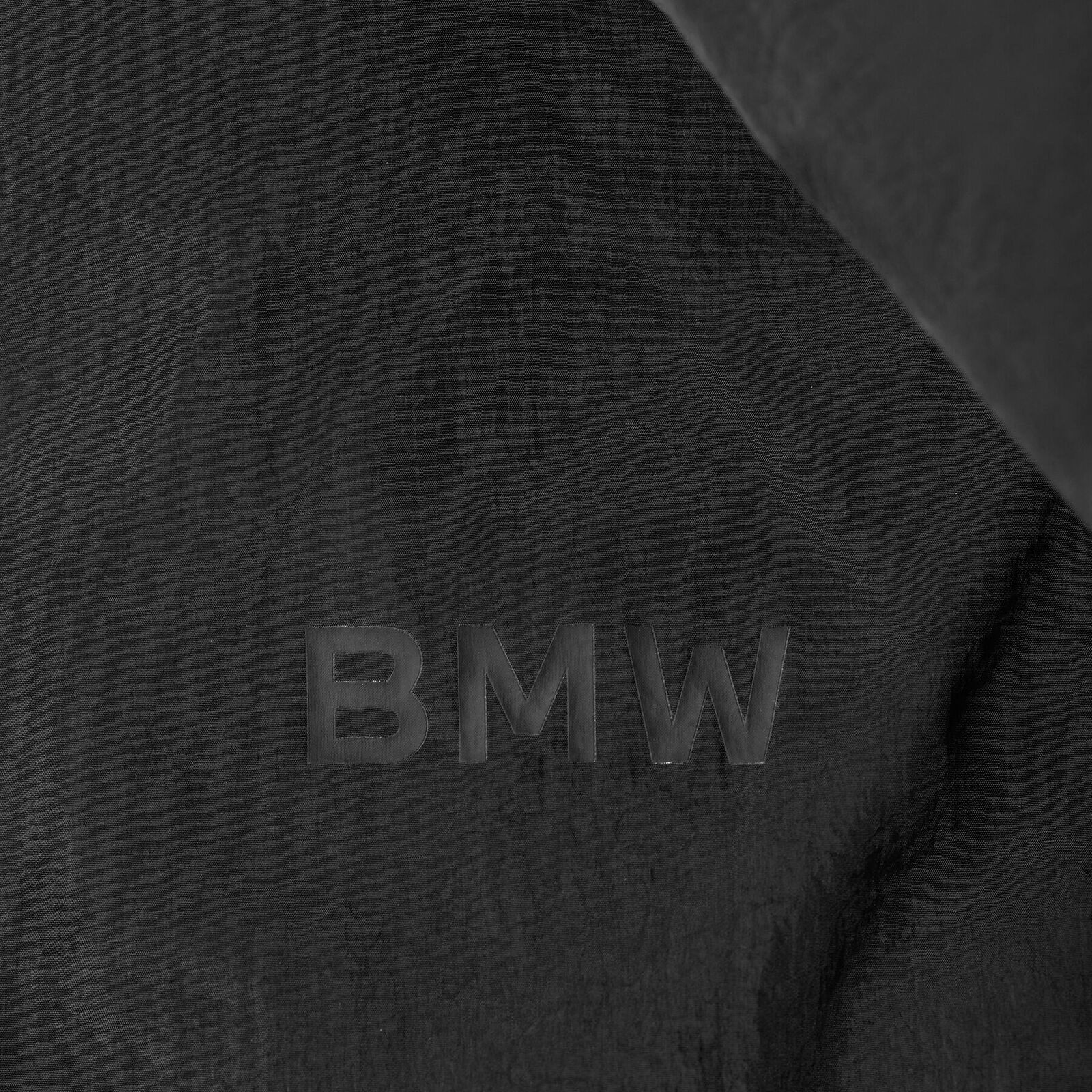 CORE TAG 365 JACKET - model