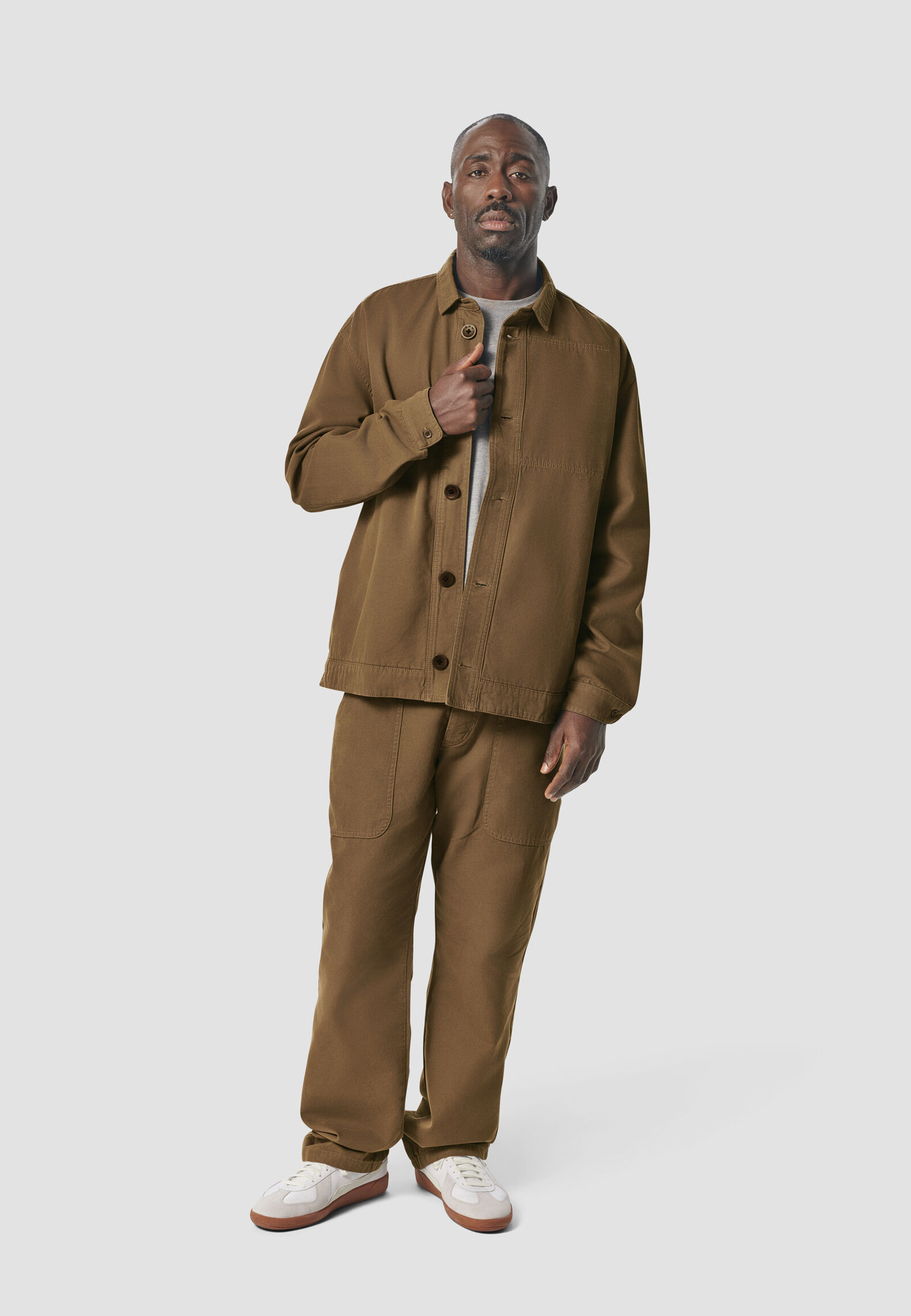 ARC WINTER SHIRT - model