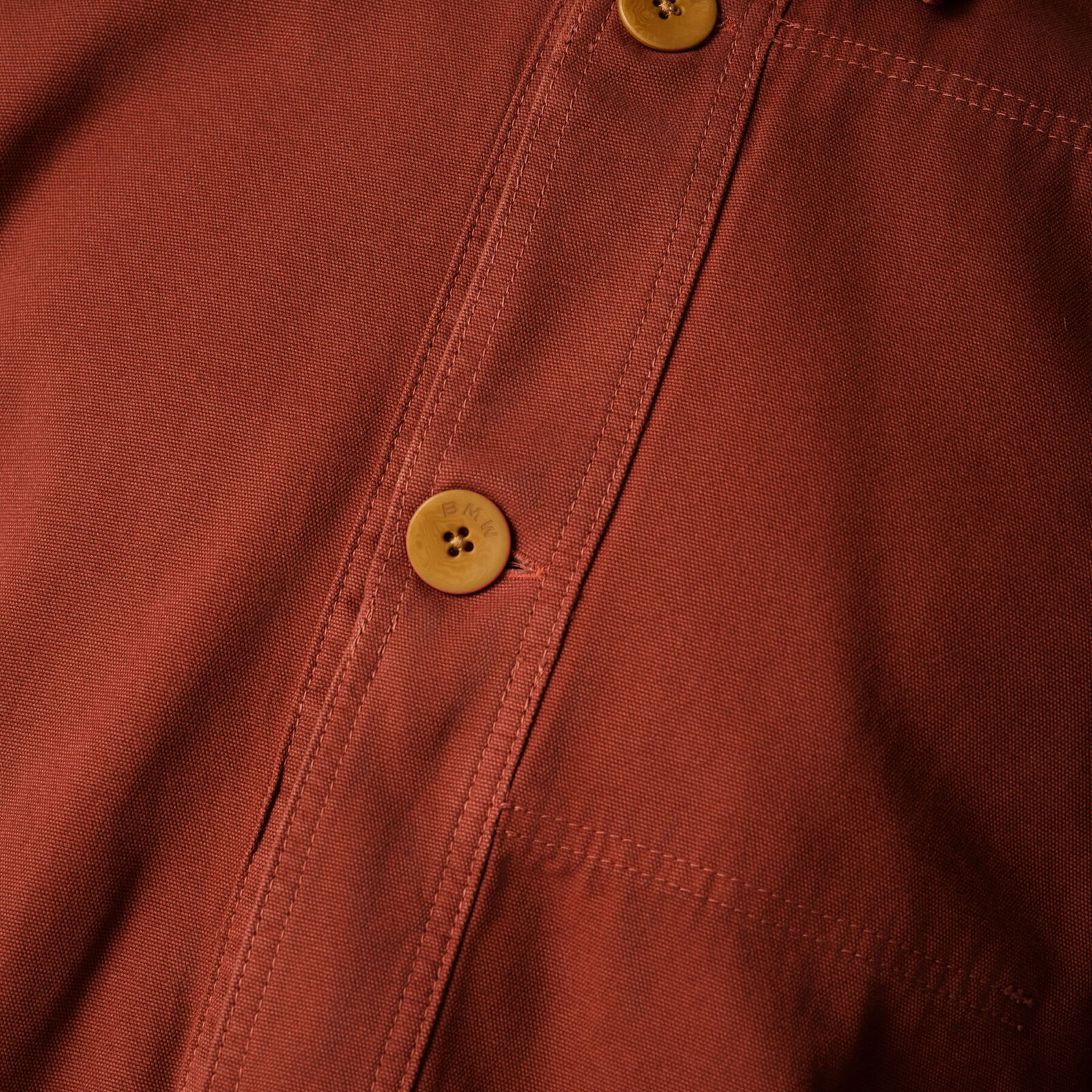 ARC HYBRID SHIRT - model