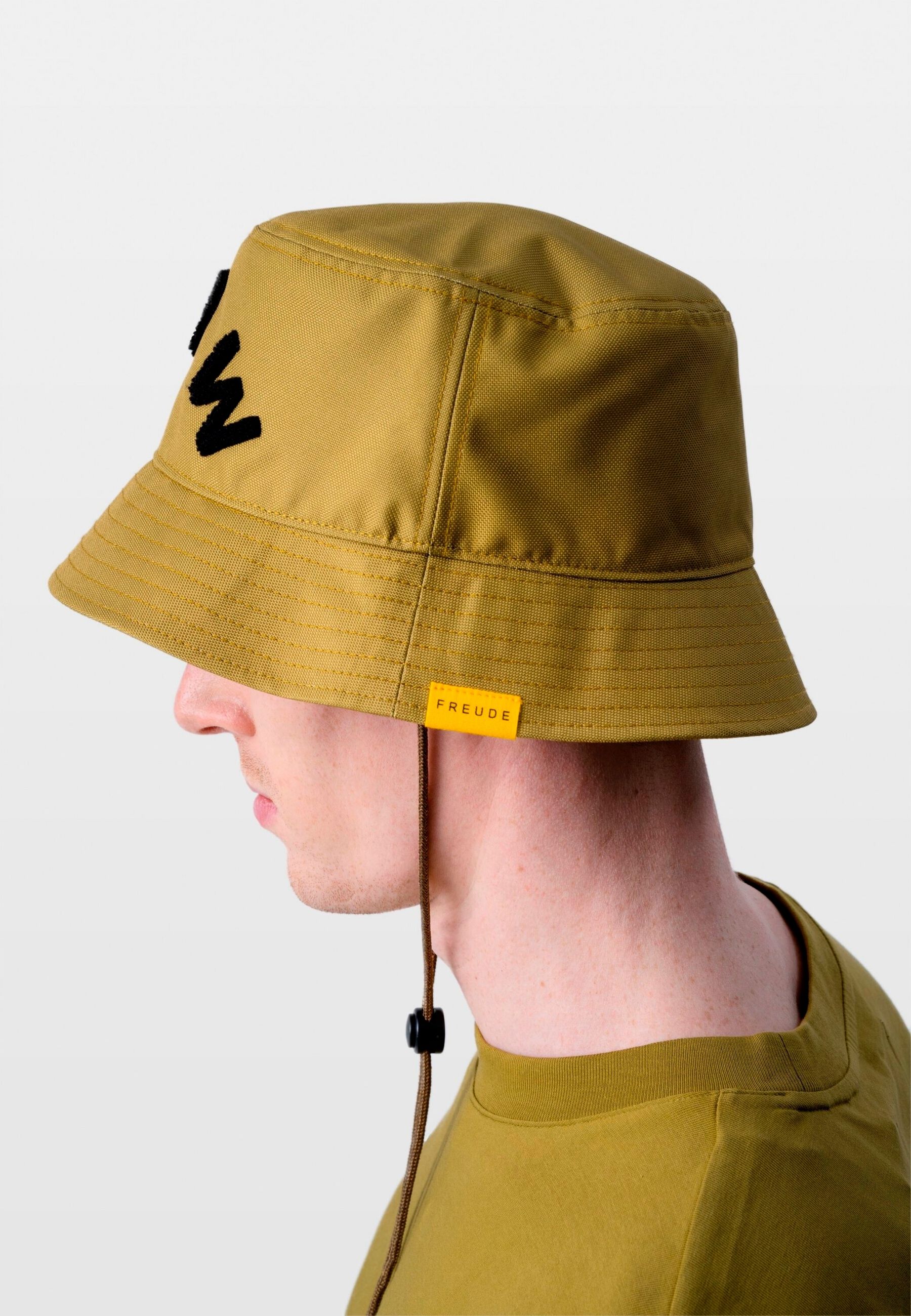 Bucket hat model sales