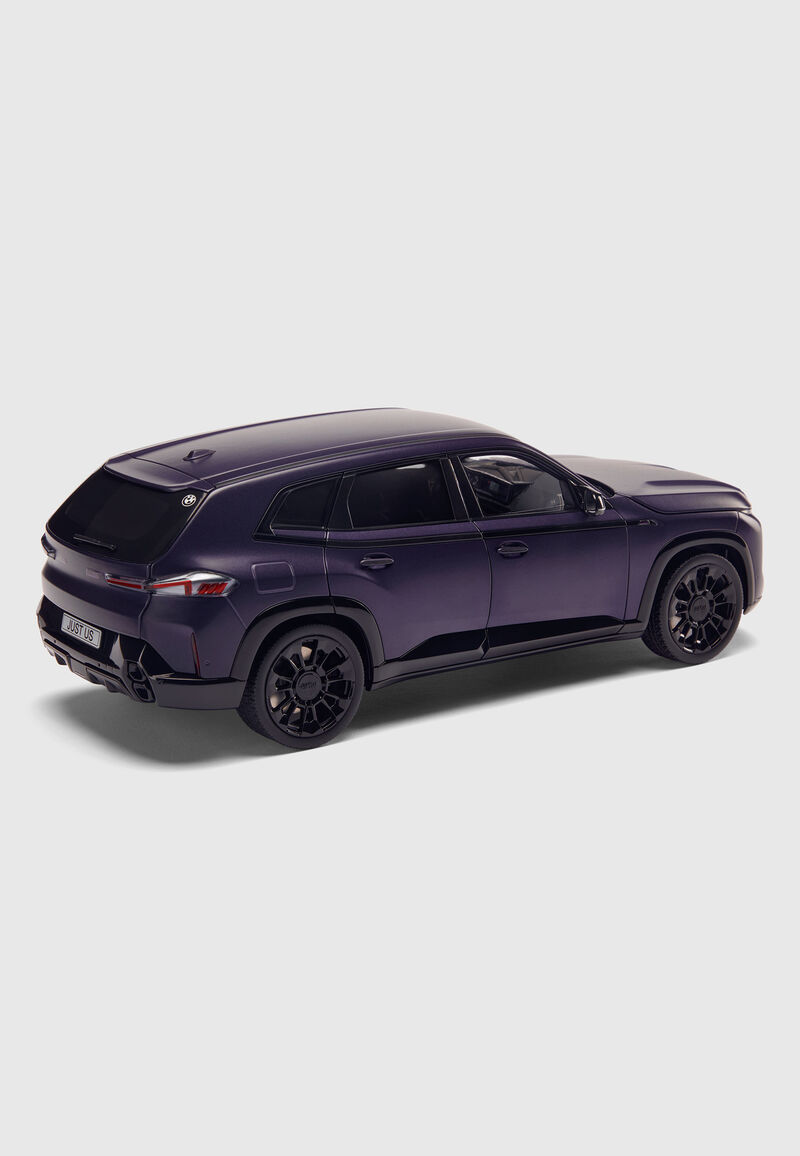 BMW XM by KITH 1:18 Miniatur