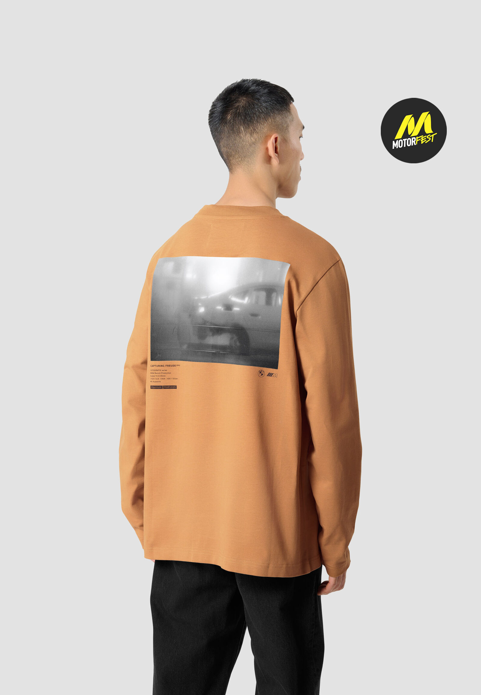 REVERSE M LS OVERSIZED T-SHIRT - model