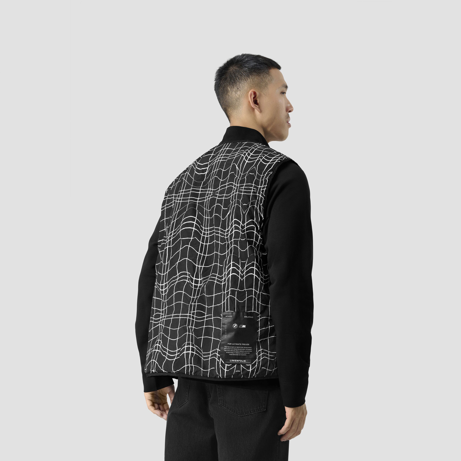 M ERLK&Ouml;NIG TRAVEL GILET - model