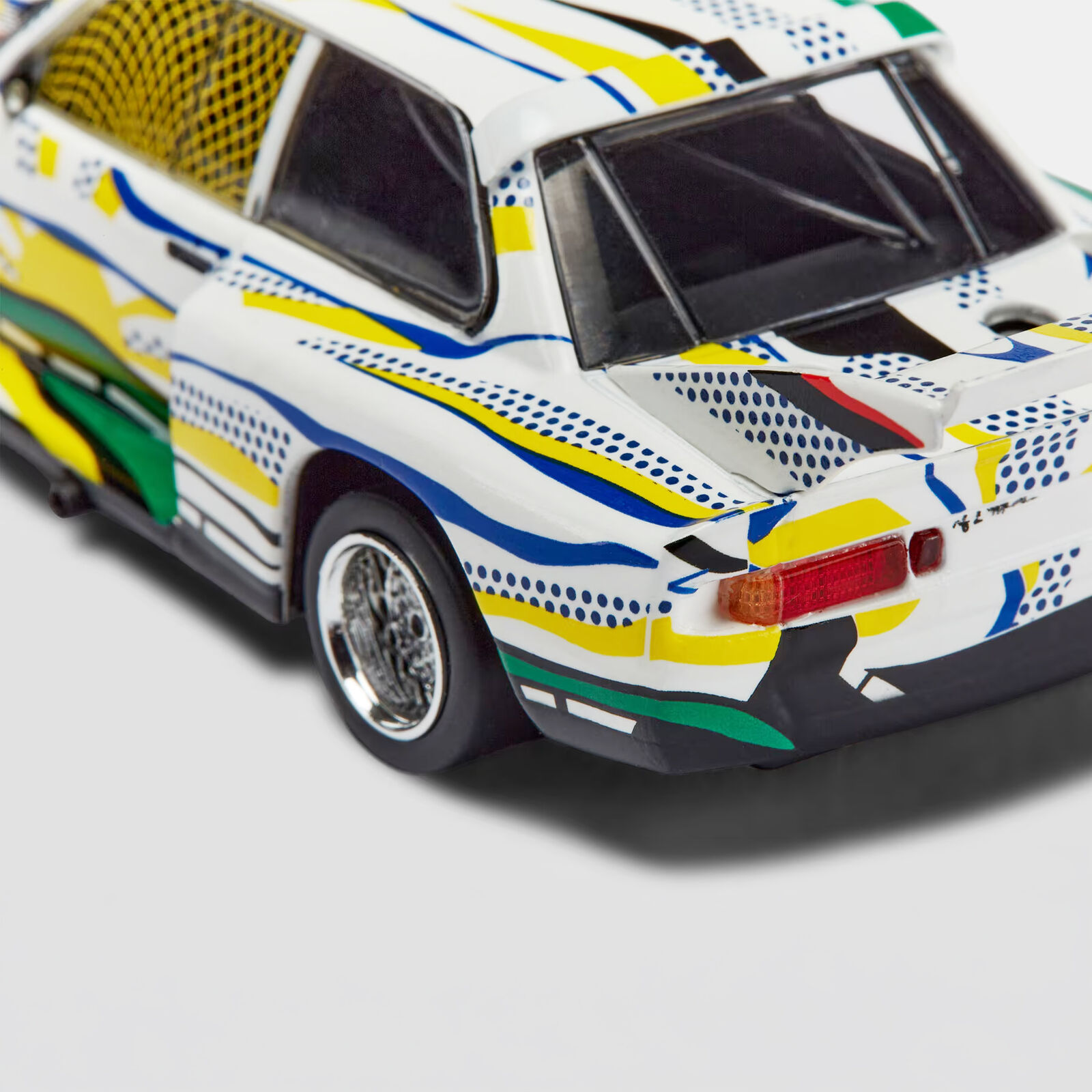 BMW ART CAR LICHTENSTEIN 1:43 - hi-res