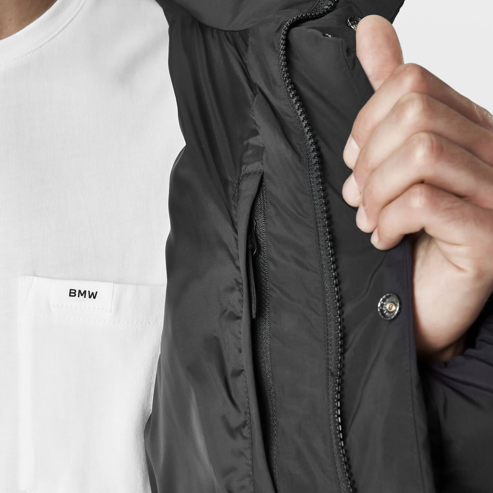 OFFSET TAG INSULATION JACKET - model