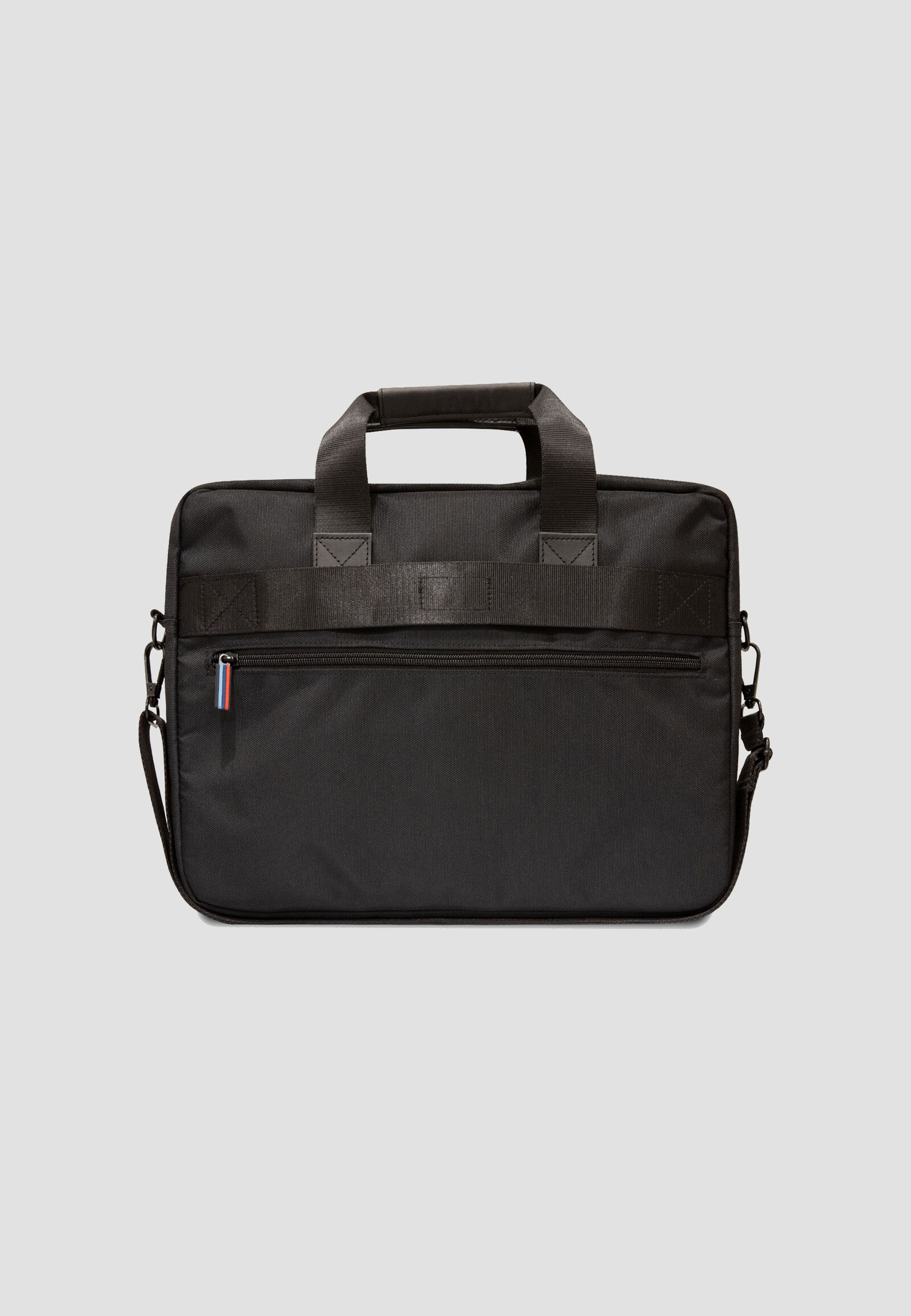 BMW M 16'''LAPTOP CASE - hi-res