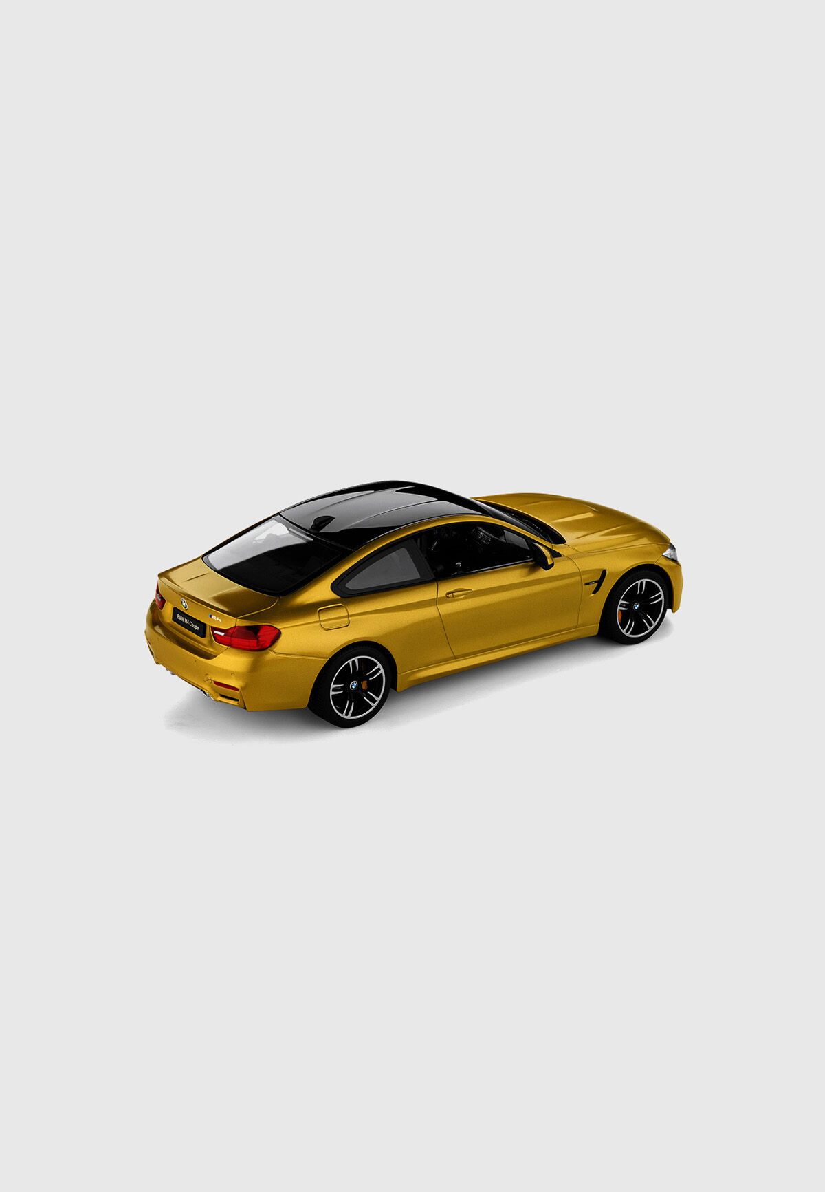 1 14 BMW M4 Coup Miniature RC Car