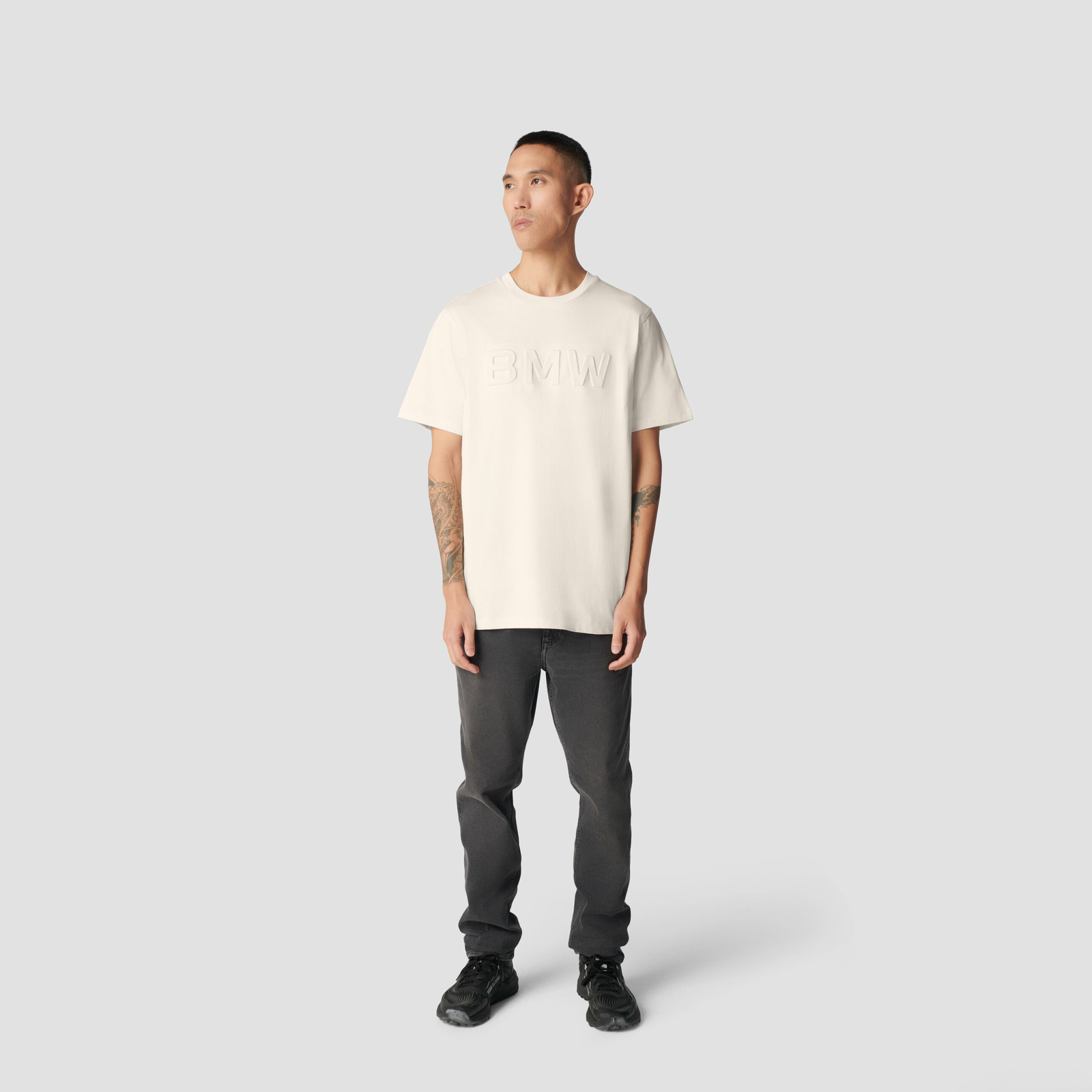 CORE LARGE BMW T-SHIRT - model