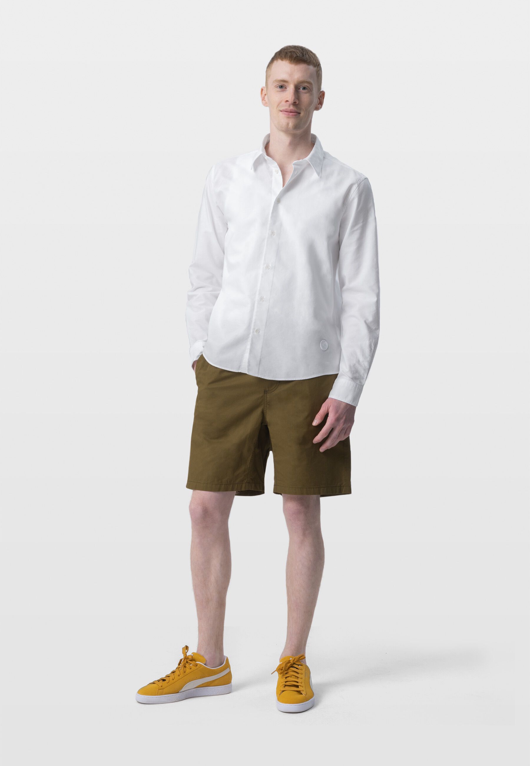 What Color Shoes Go with Grey Pants?