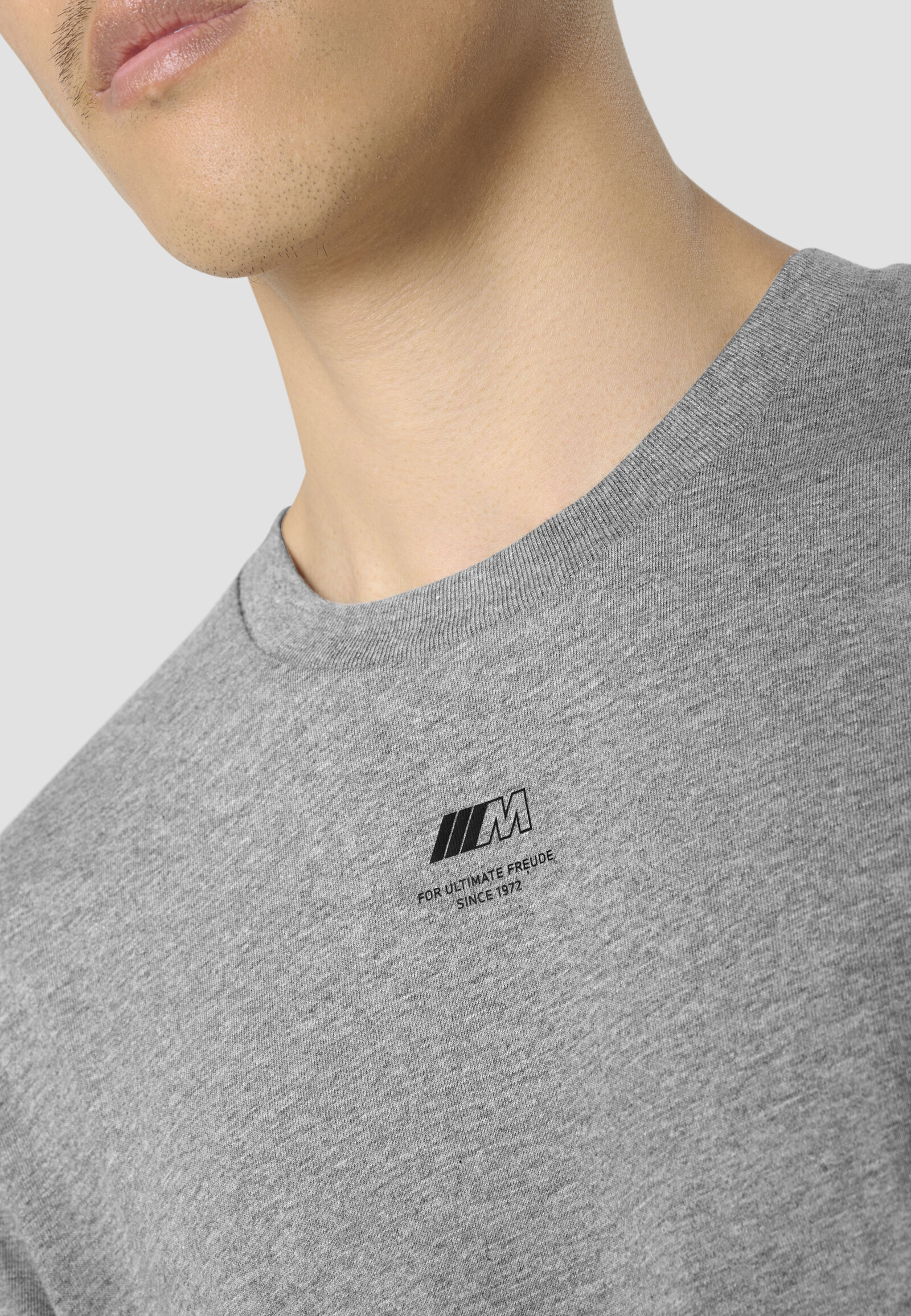 CORE MICRO M T-SHIRT - model