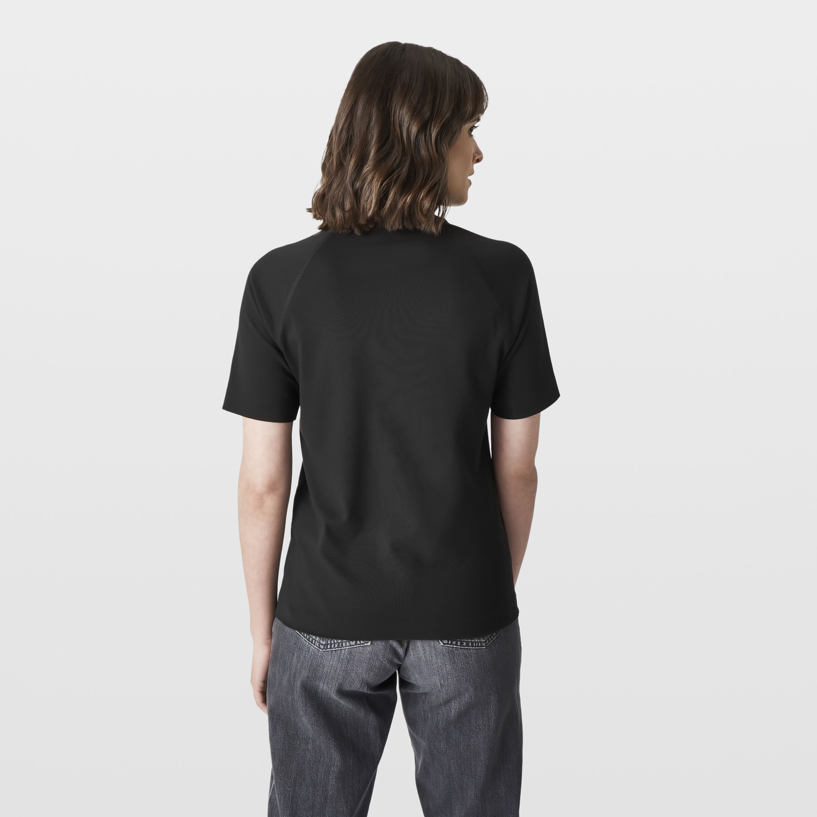 MICRO M RAGLAN T-SHIRT - model