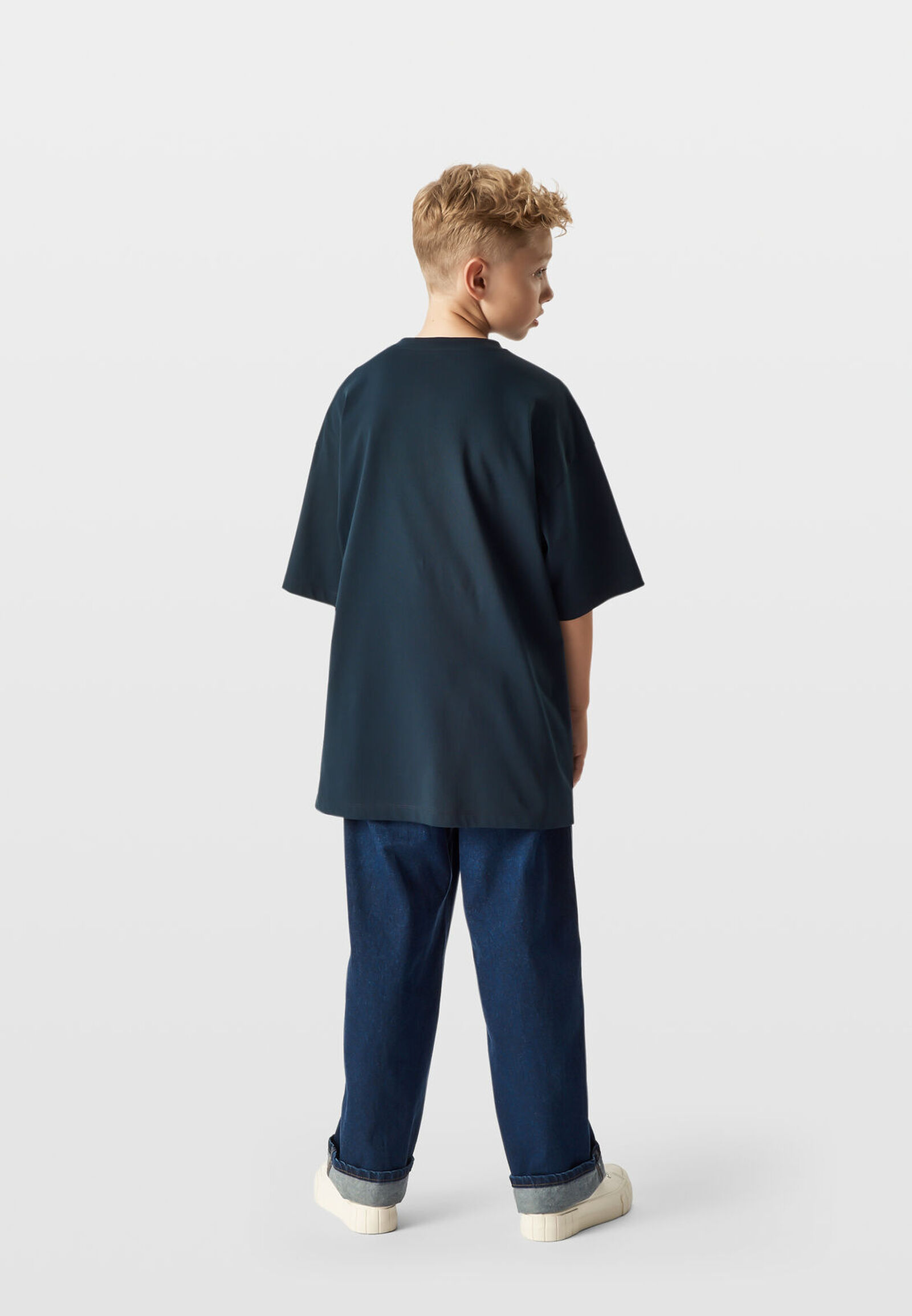 TONAL DOT T-SHIRT - model