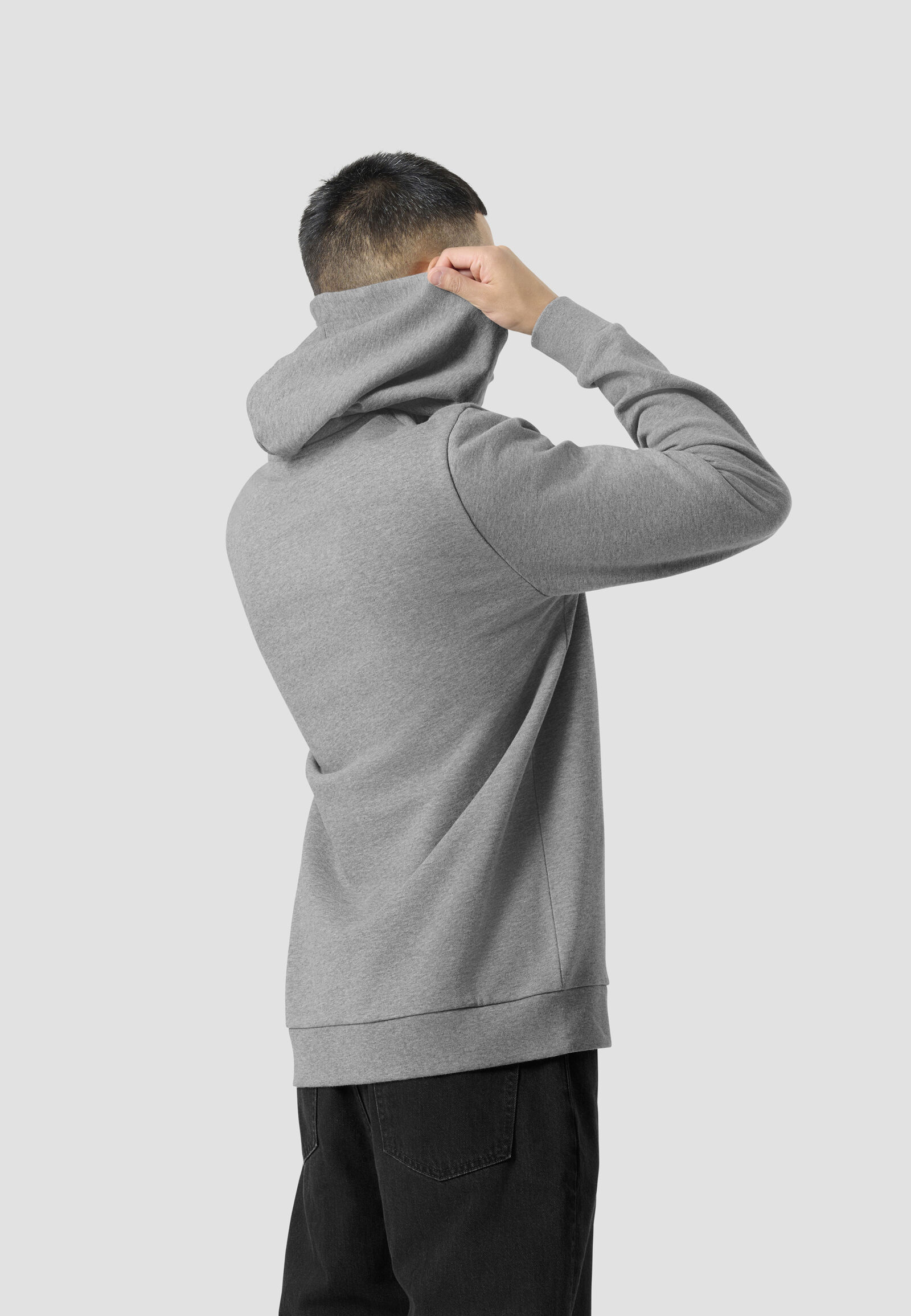 CORE MICRO M HOODIE - model