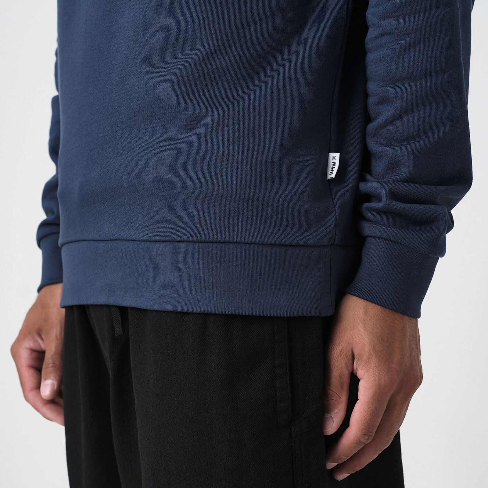 KLASSE HOODIE - model