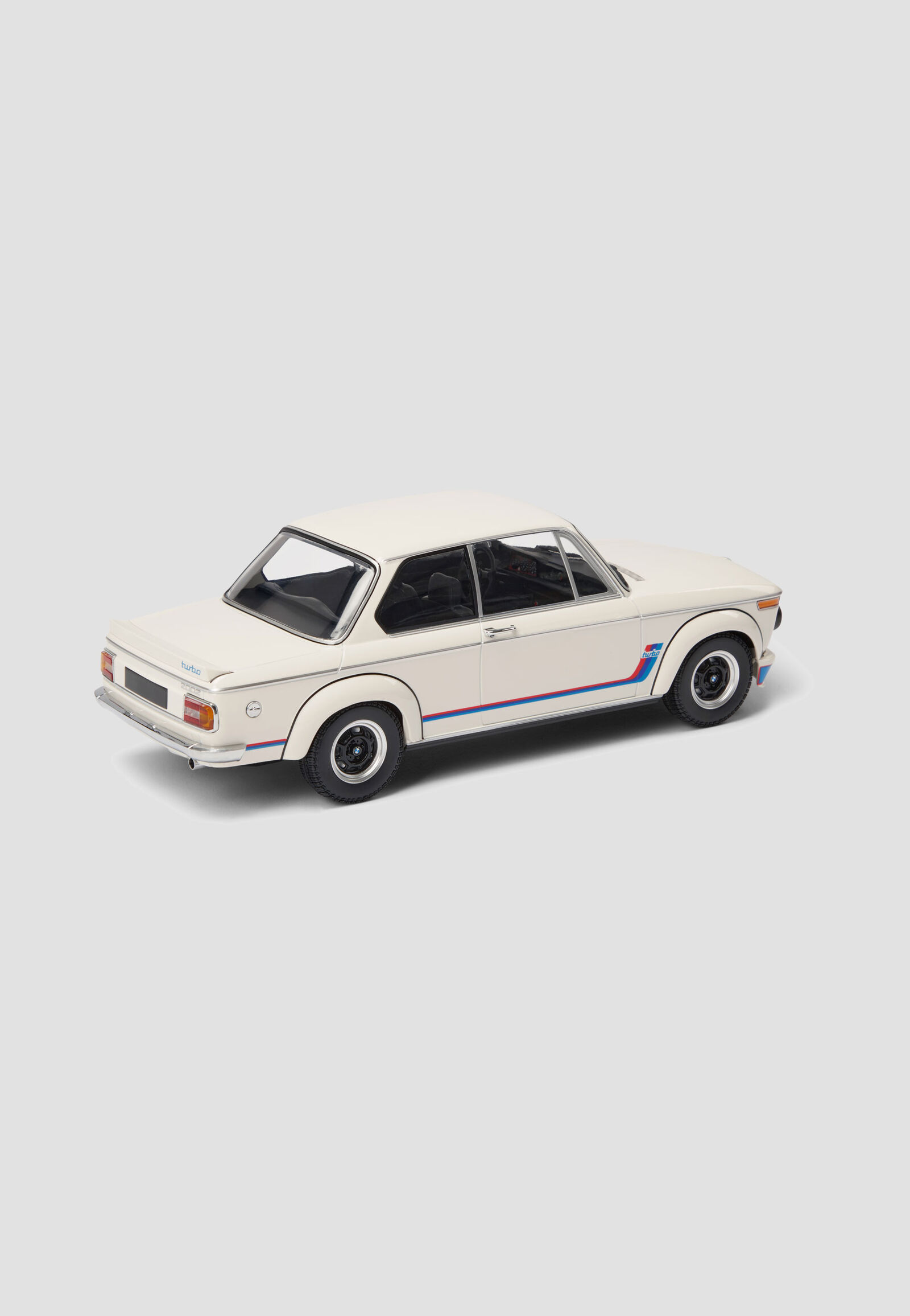 BMW 2002 TURBO 1:18 - hi-res