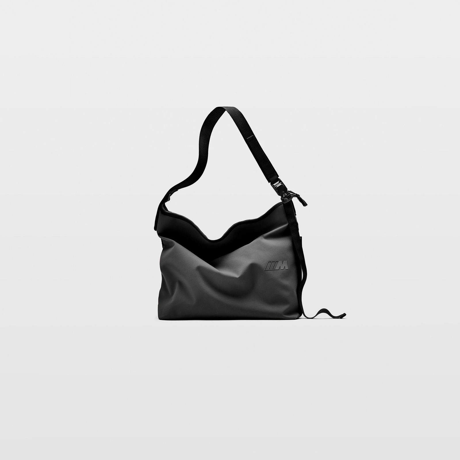 M SHOULDER BAG - hi-res