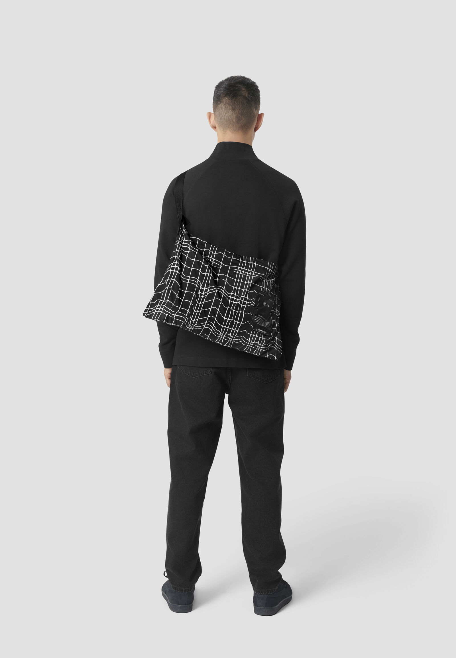 M ERLKONIG SHOULDER BAG - model
