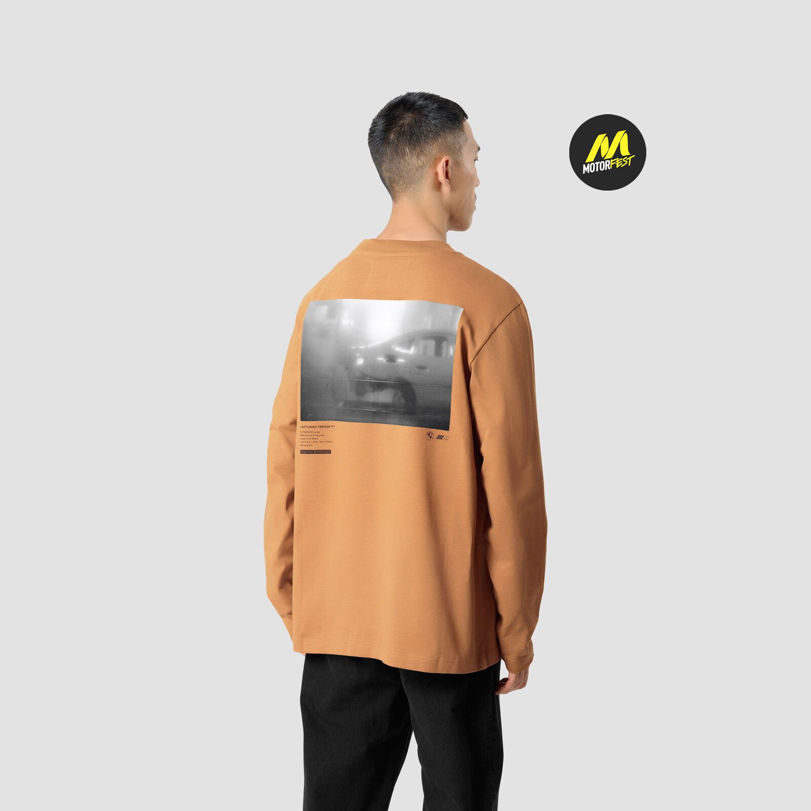 REVERSE M LS OVERSIZED T-SHIRT - model