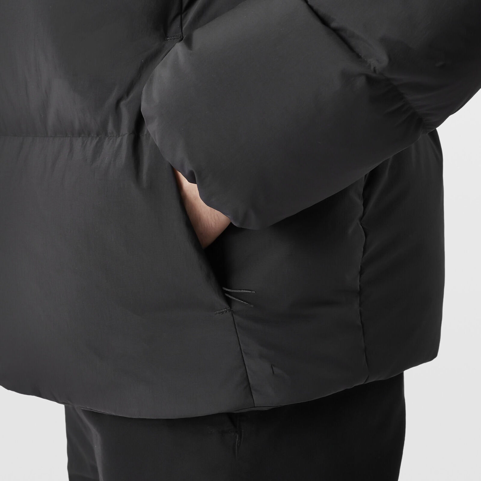 OFFSET TAG INSULATION JACKET - model