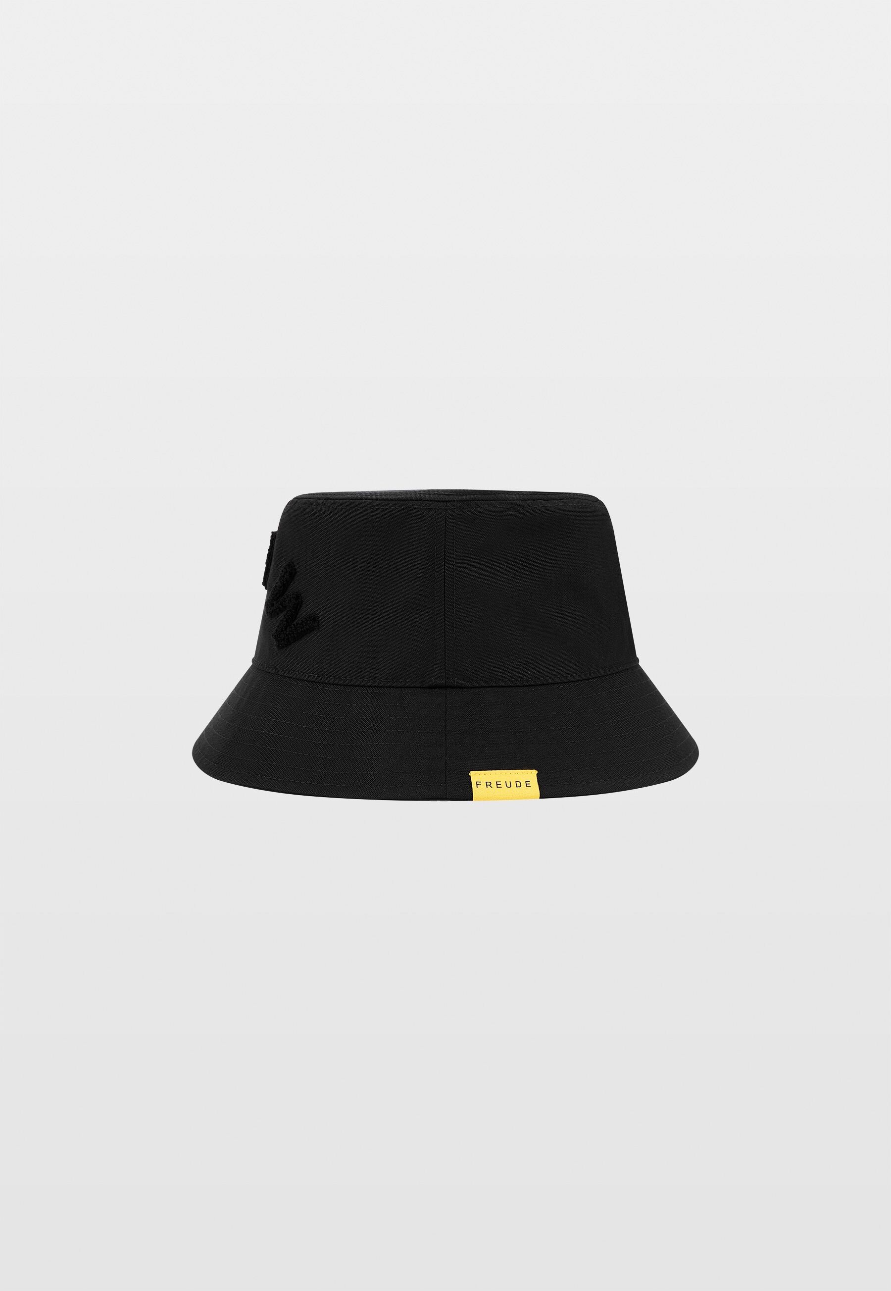 Bmw bucket hat top