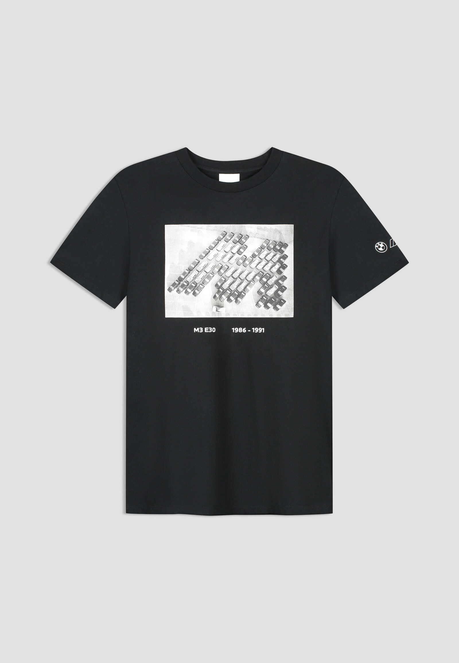 CORE M 40 YRS CAR PARK T-SHIRT - True Black